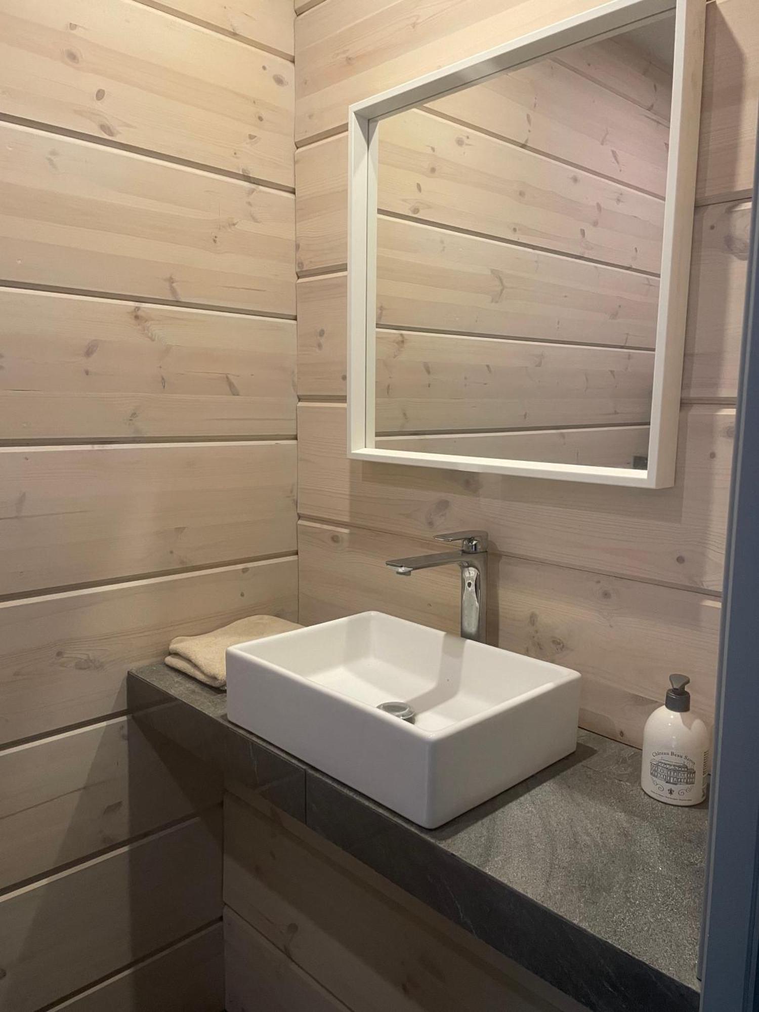 Maison Ecologique De Qualite Superieure Monflanquin Luaran gambar